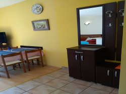 Apartmani Boris Jezera (Otok Murter)