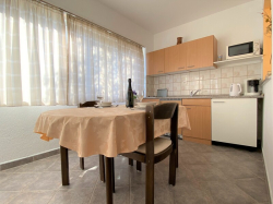 Apartmani Dijana Krk (Otok Krk)