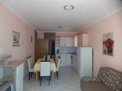 Apartmany Vivien Kustići (Ostrov Pag)