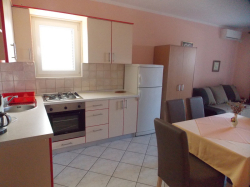 Apartmany Vivien Kustići (Ostrov Pag)