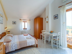 Apartments Zorica Cres (Island Cres)