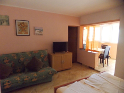 Apartments Vivien Kustici (Island Pag)