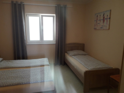 Apartments Vivien Kustici (Island Pag)